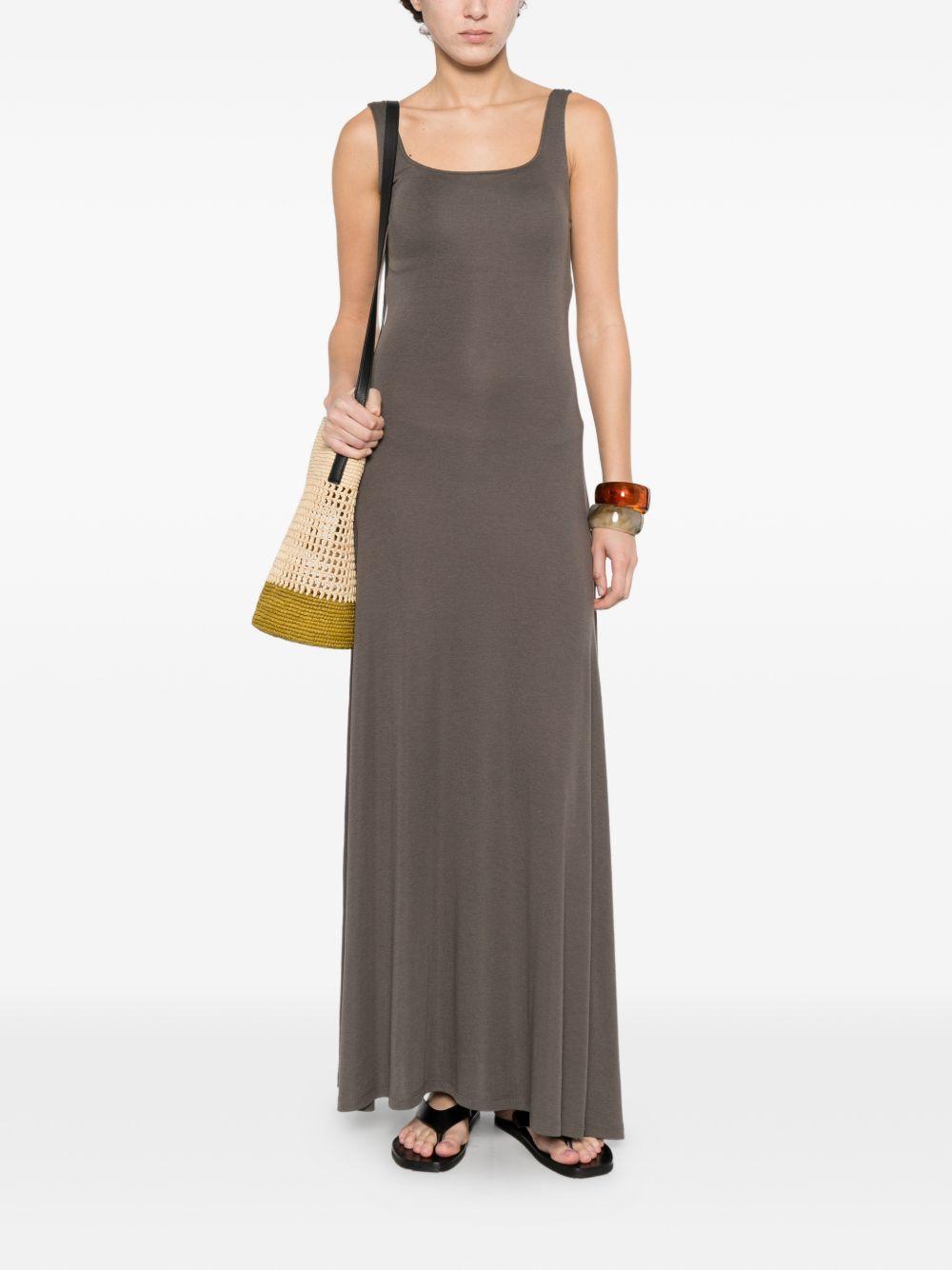 ELEH Abito lungo color fango con gonna a pieghe