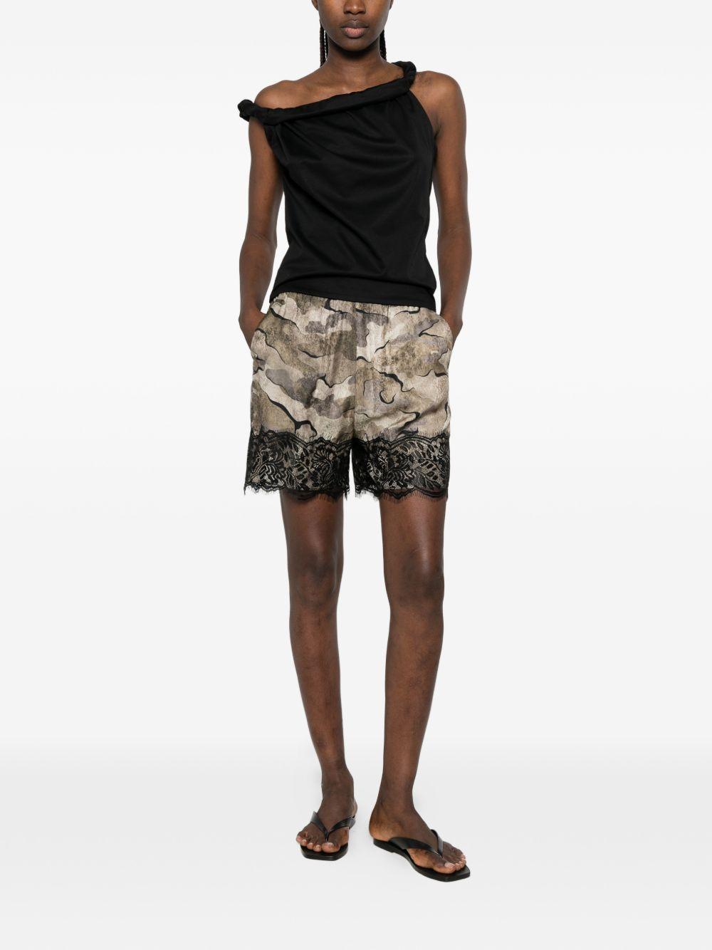 PINKO Shorts Tinozza mimetici con pizzo nero