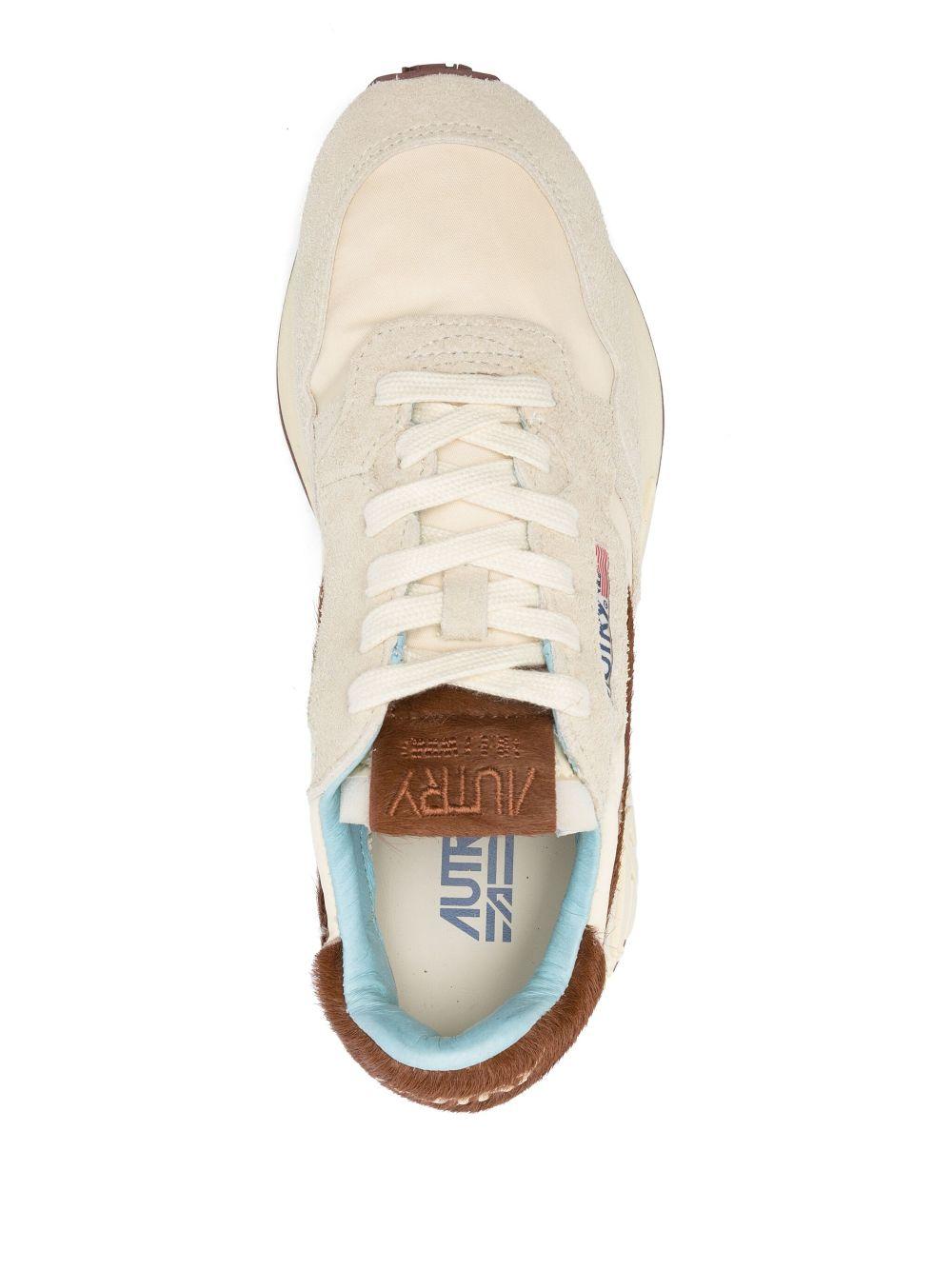 AUTRY Sneakers Reelwind beige e marrone con camoscio