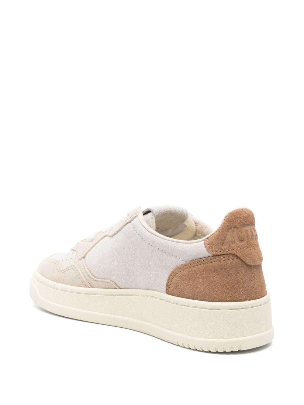 AUTRY Sneakers 'Medalist' beige con camoscio