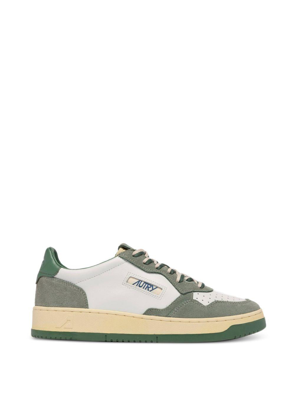 AUTRY Sneakers Medalist bianche e verdi in pelle