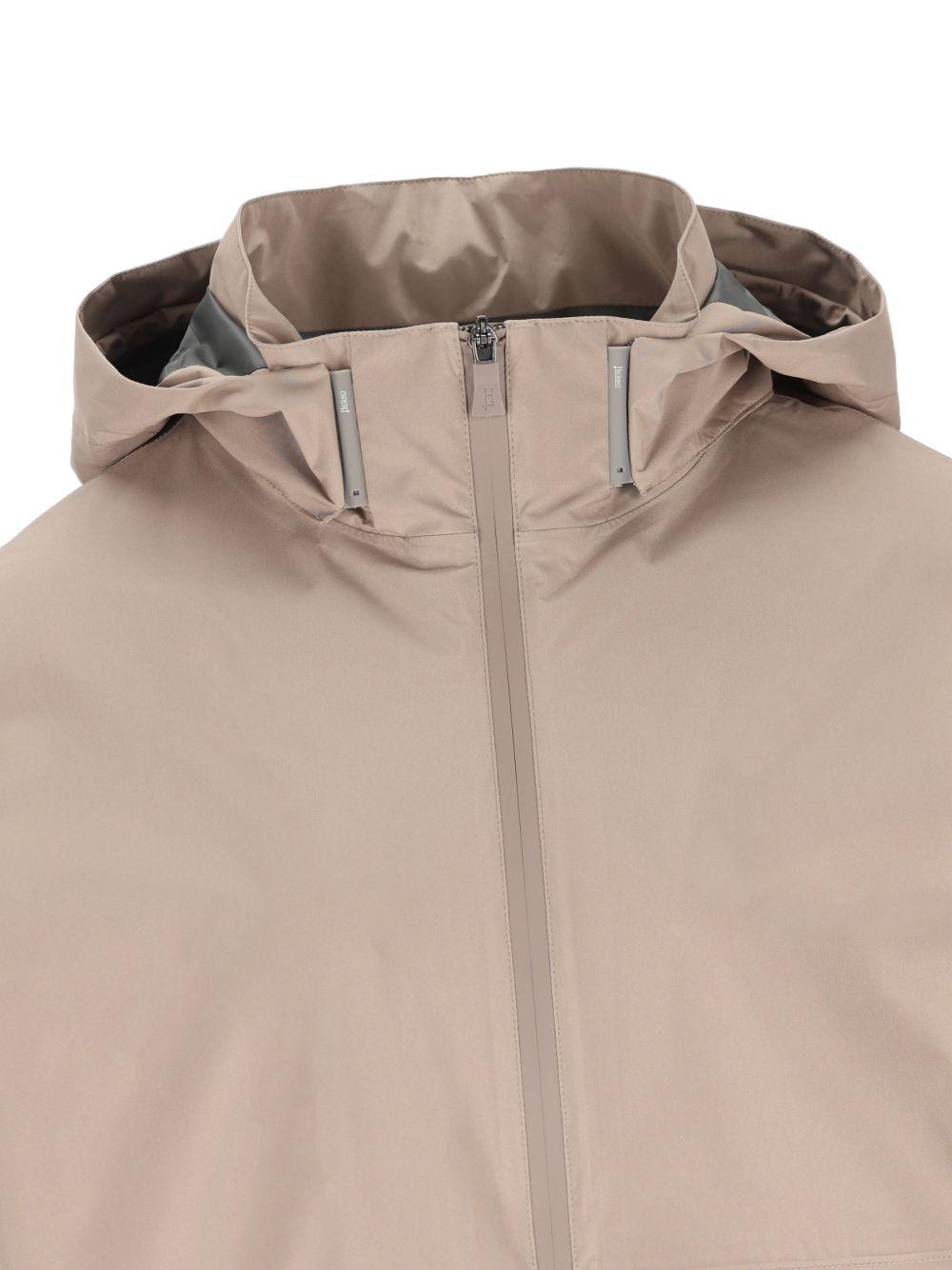HERNO Giacca con cappuccio e zip beige