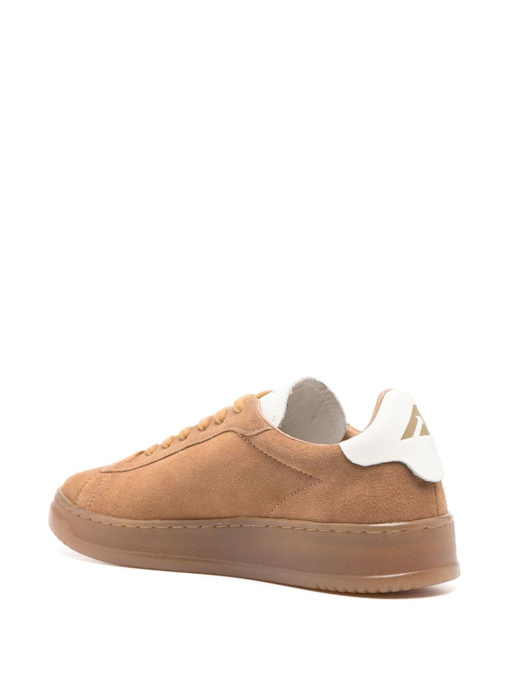 AUTRY Sneakers Dallas in camoscio marrone