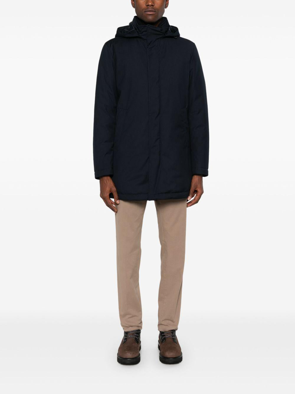 HERNO Piumino lungo con cappuccio