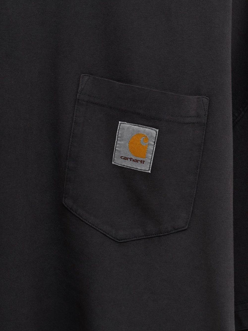 CARHARTT WIP T-Shirt 'Hudson Pocket' girocollo in cotone grigio scuro con logo<BR/>