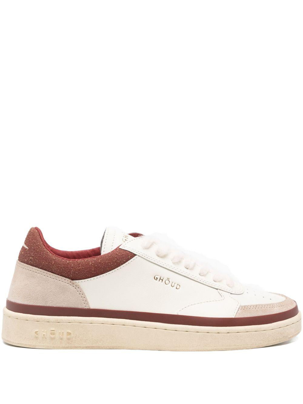 GHOUD Sneakers 'Pads' in pelle bianca e beige
