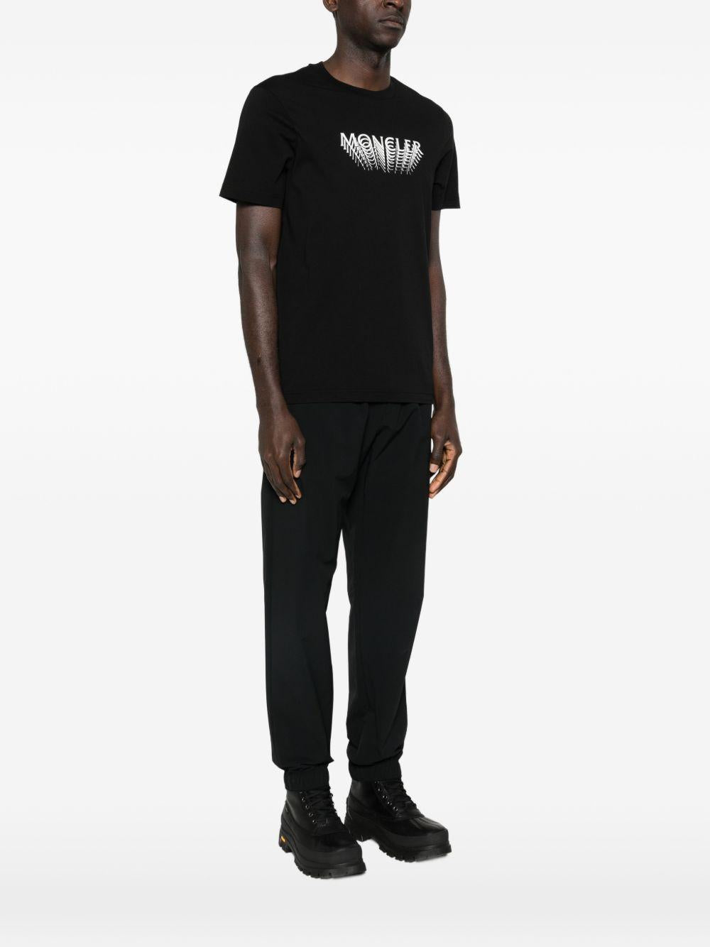 MONCLER T-shirt in cotone nero con stampa