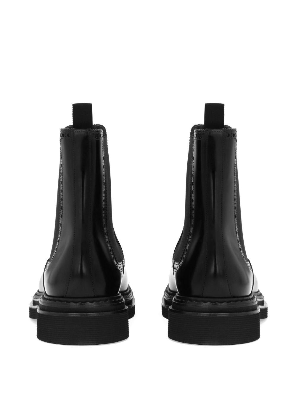 DOLCE e GABBANA Stivaletti classici in pelle di vitello spazzolata