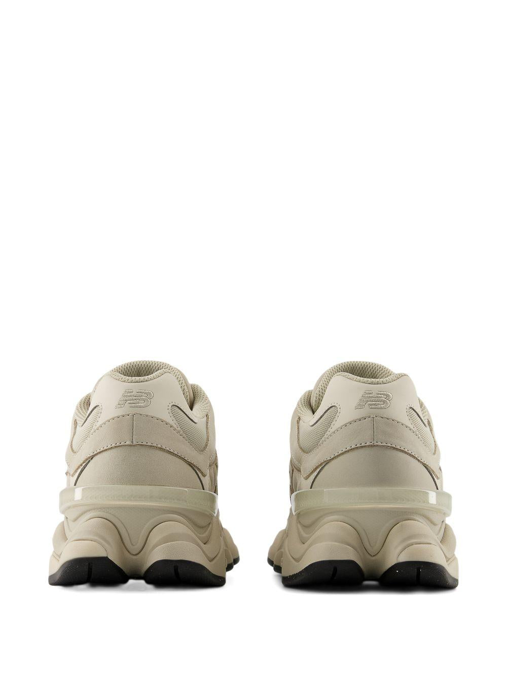 NEW BALANCE Sneakers 9060 in pelle beige