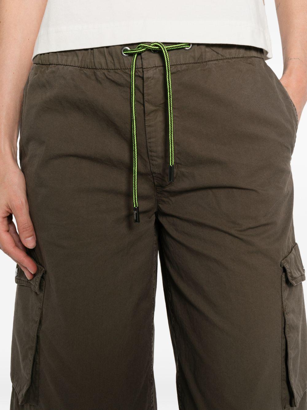 HERNO Bermuda in cotone verde con tasche