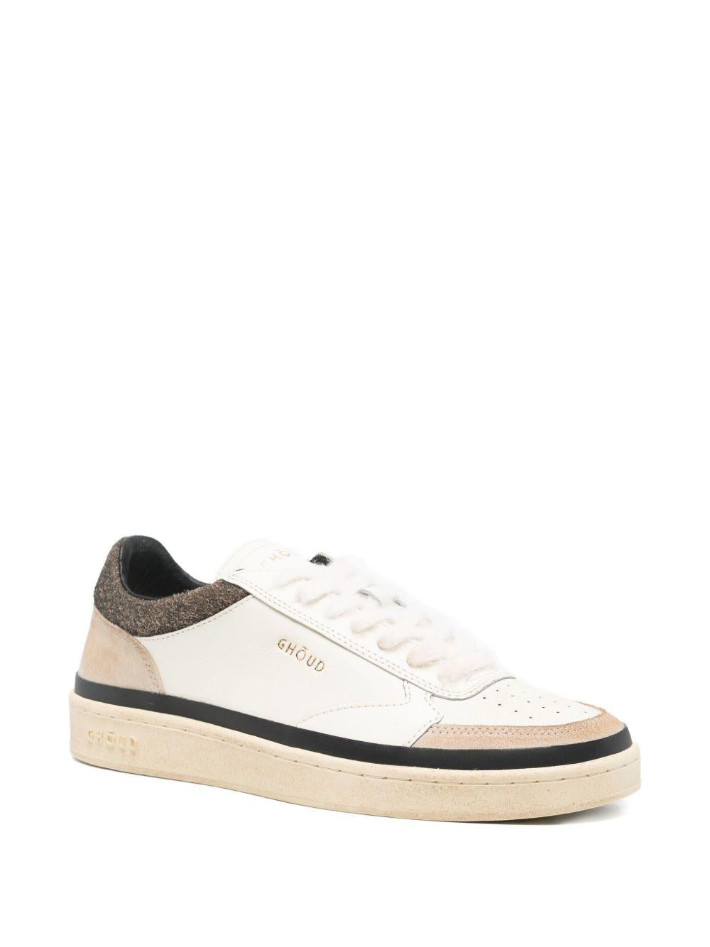 GHOUD Sneakers 'Pads' in pelle bianca e marrone