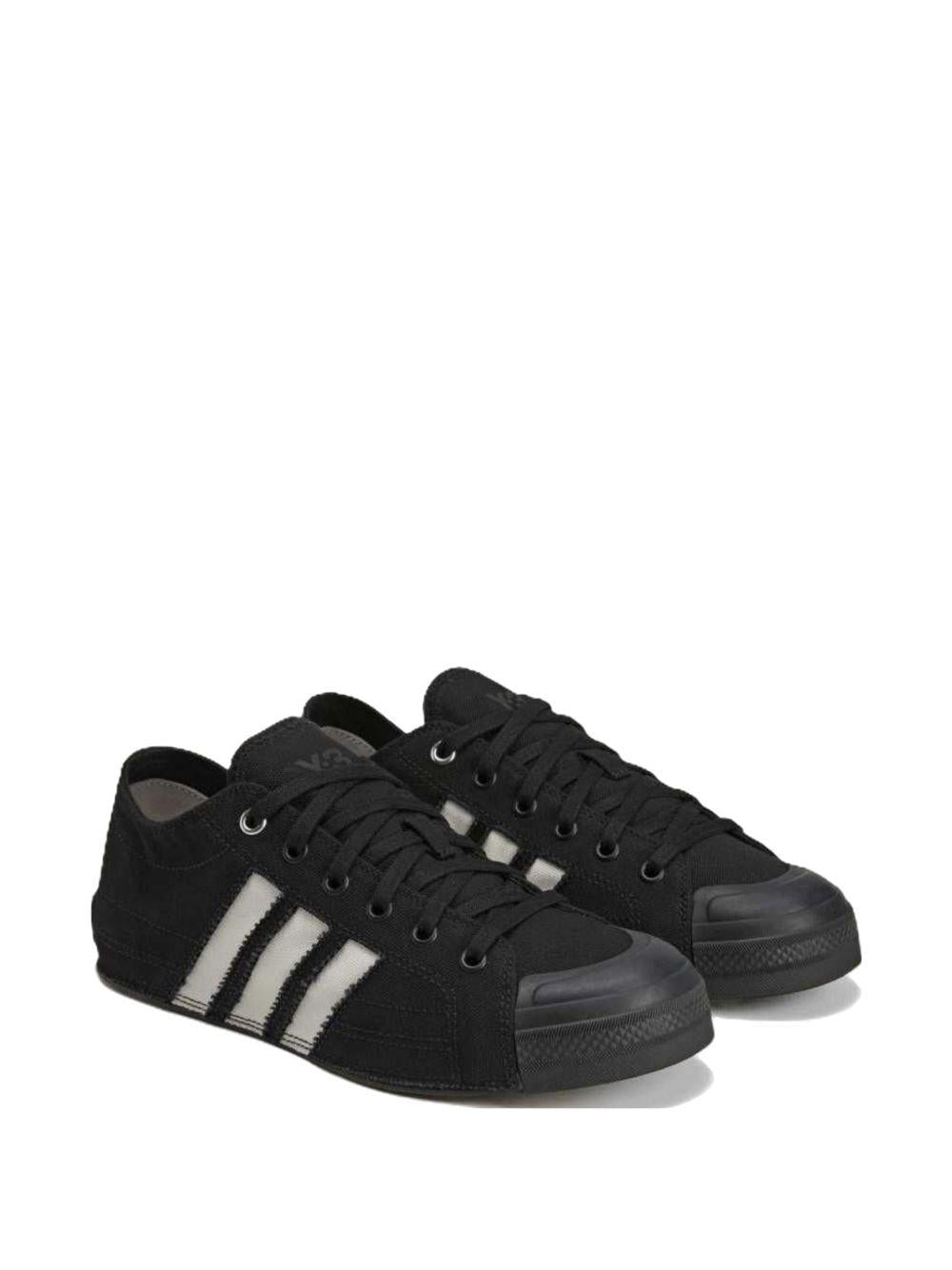 Y3 Sneakers Nissa Lo nere con dettagli a righe