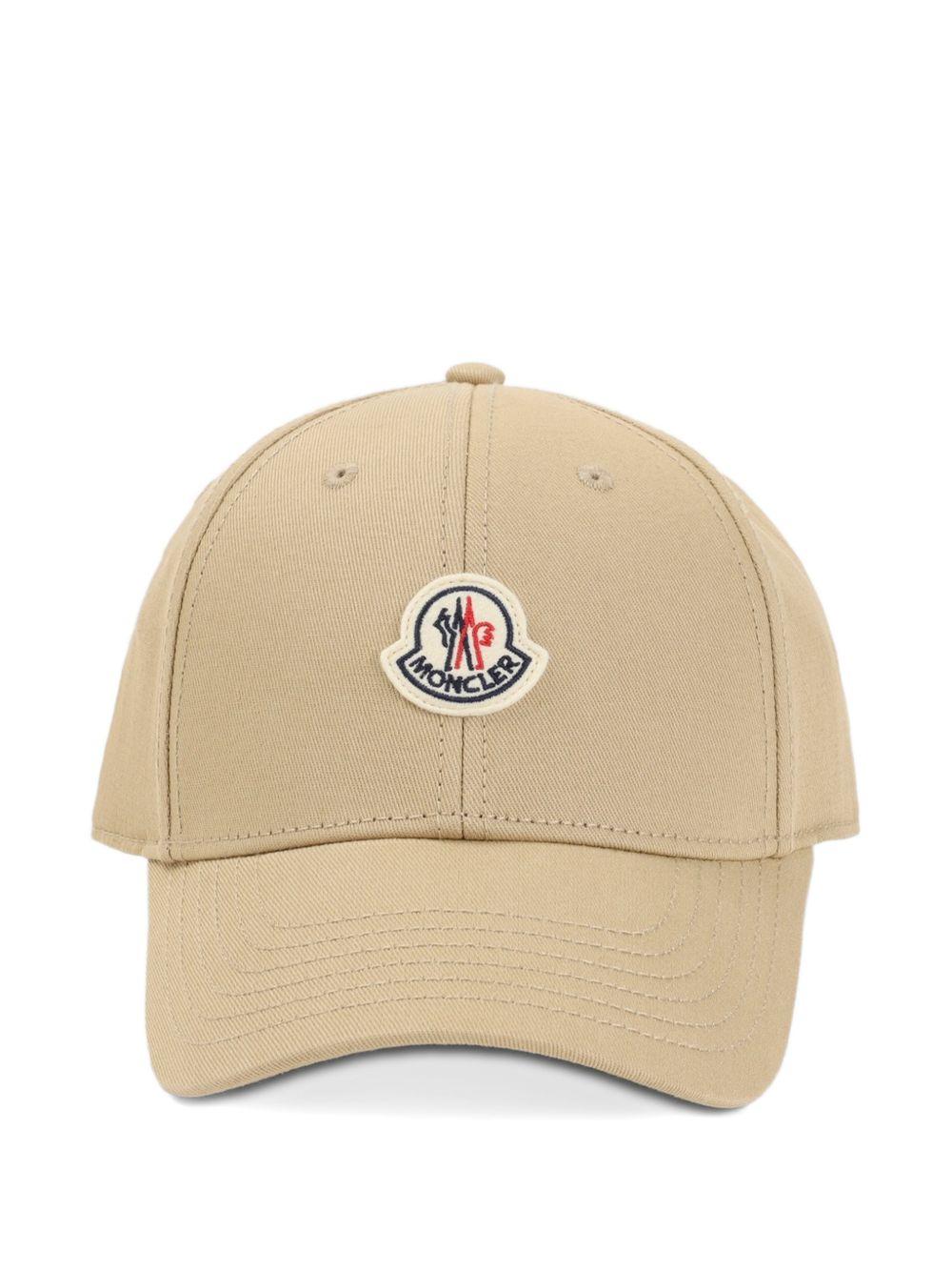 MONCLER Cappello da baseball beige con logo ricamato