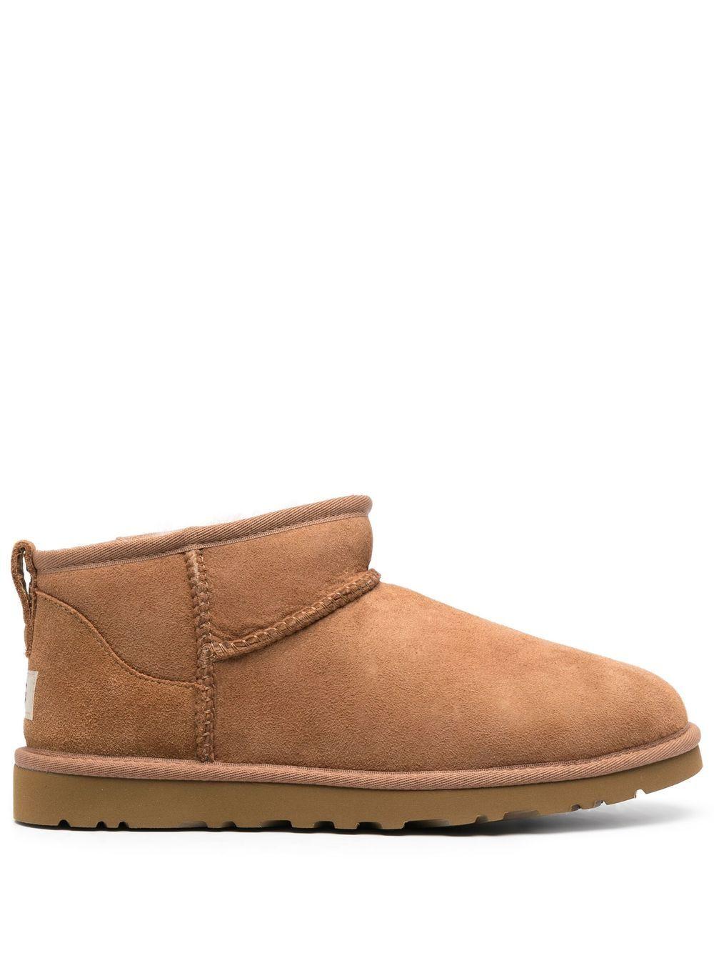 UGG Stivaletti 'Classic Ultra Mini' color castagno con platform