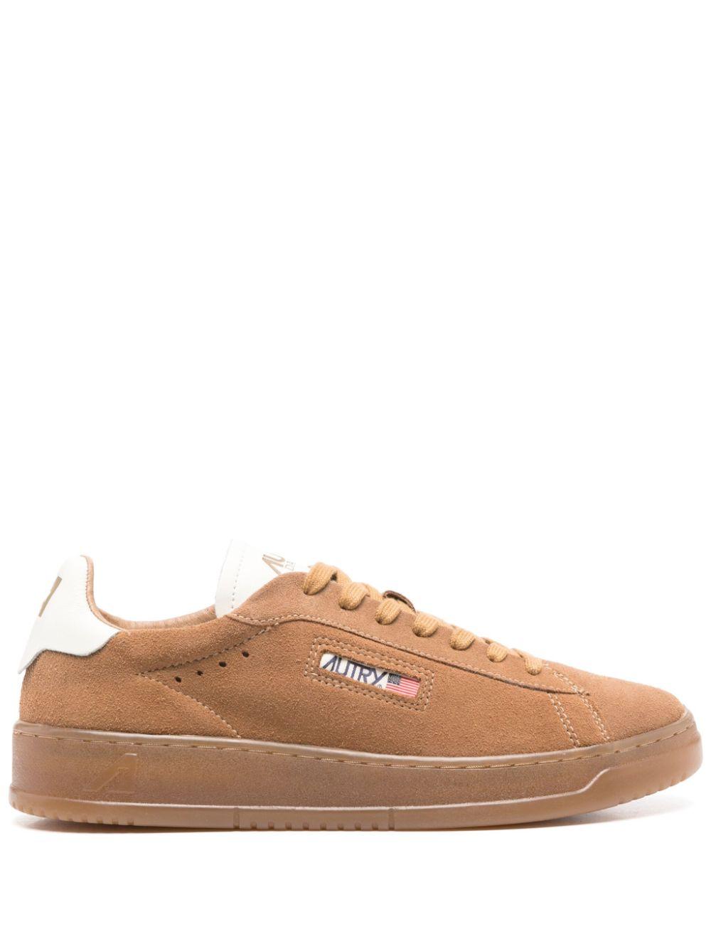 AUTRY Sneakers Dallas in camoscio marrone