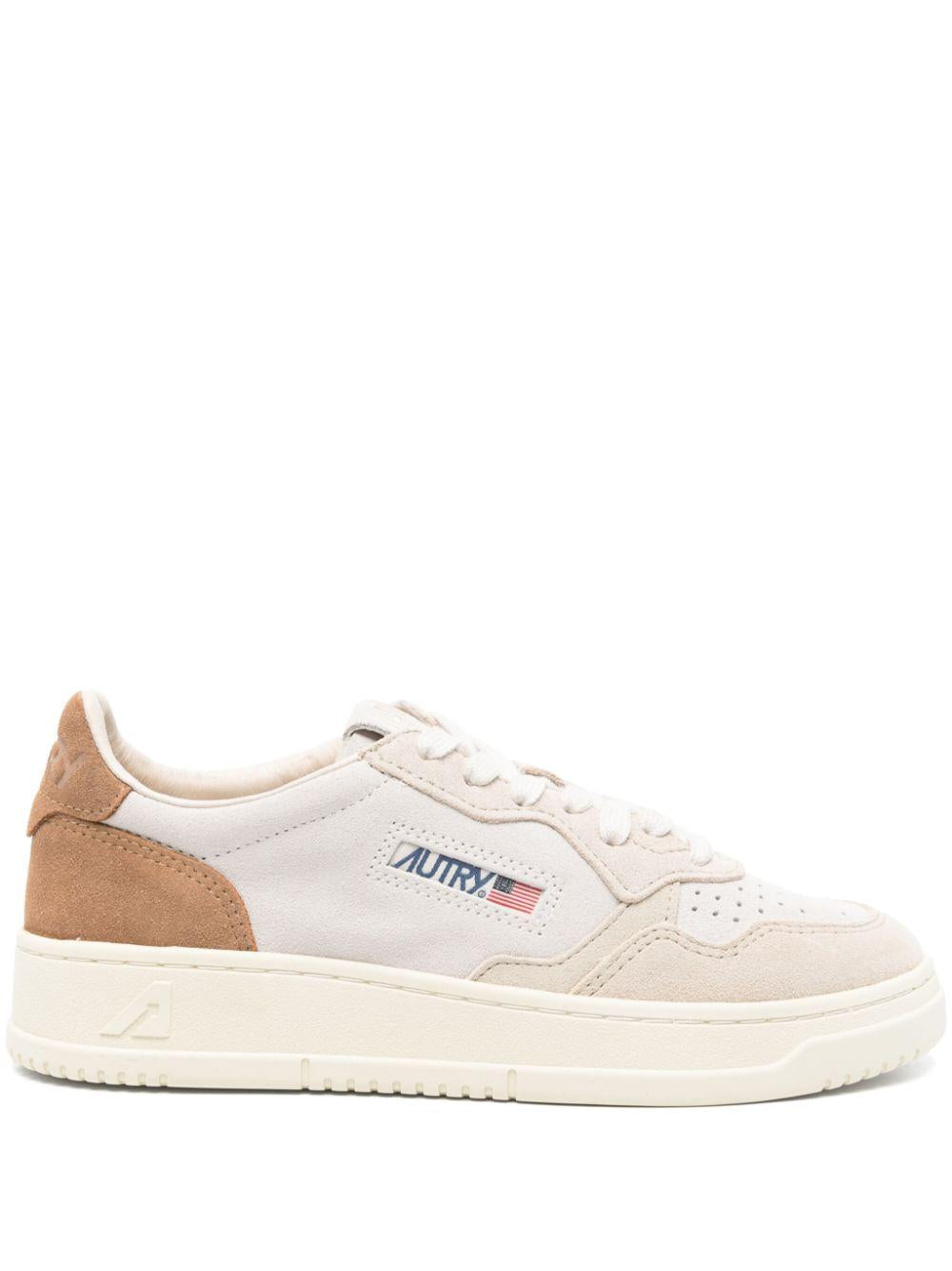 AUTRY Sneakers 'Medalist' beige con camoscio