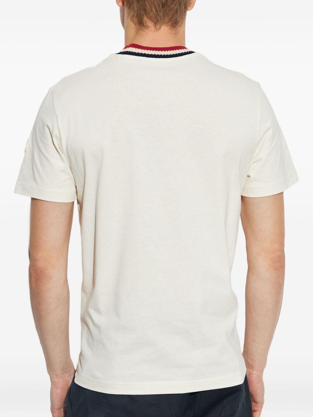 MONCLER T-shirt in cotone bianco con colletto rigato e logo