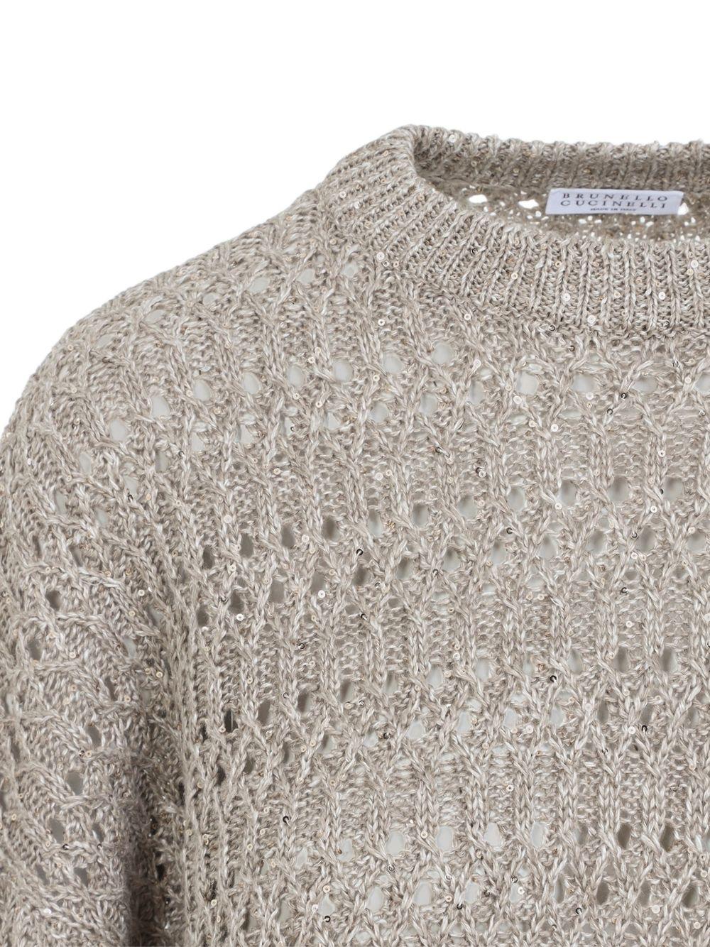 BRUNELLO CUCINELLI Maglia beige a trama larga con strass ricamati