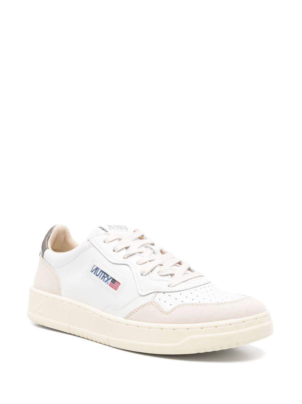 AUTRY Sneakers 'Medalist' in pelle bianca e grigia