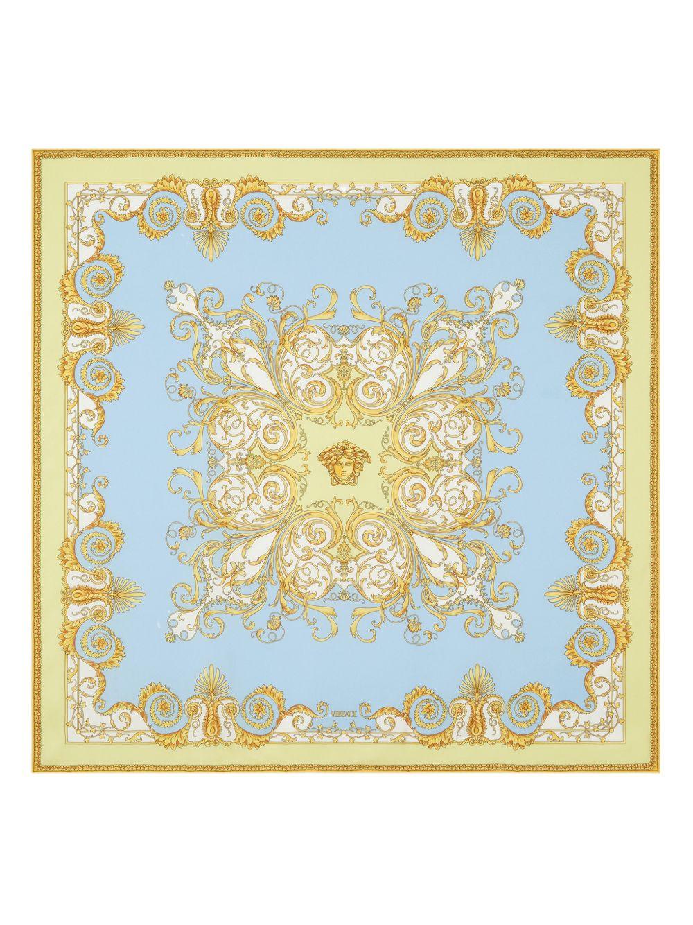 VERSACE Foulard in seta azzurro chiaro e oro