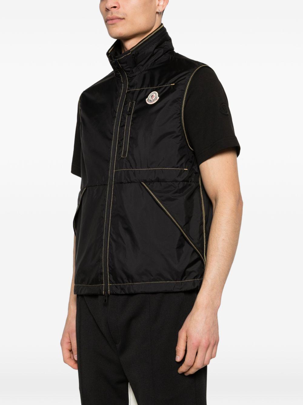 MONCLER Gilet nero con impunture a contrasto