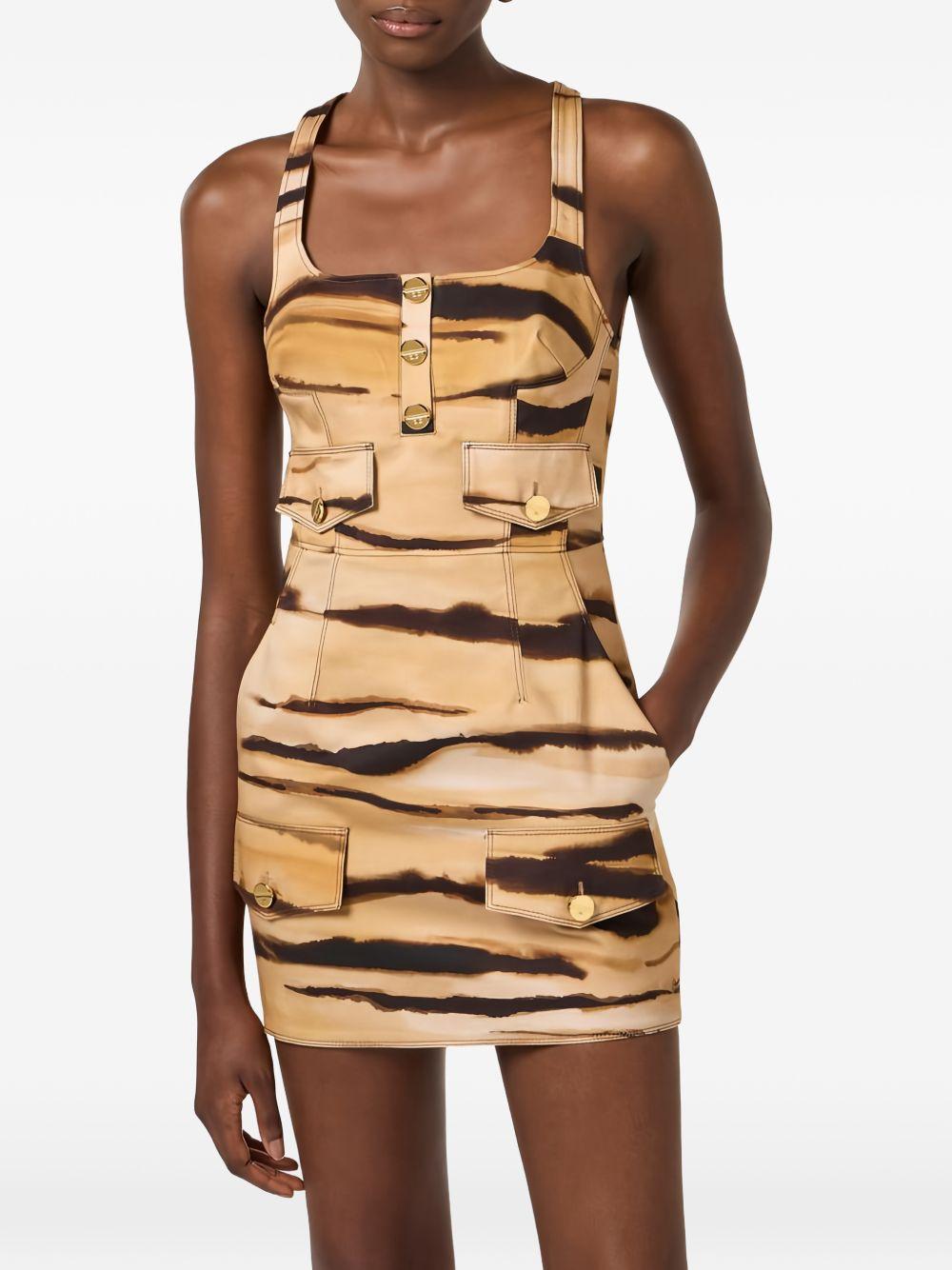 ELISABETTA FRANCHI Abito con stampa grafica color caramello con tasche