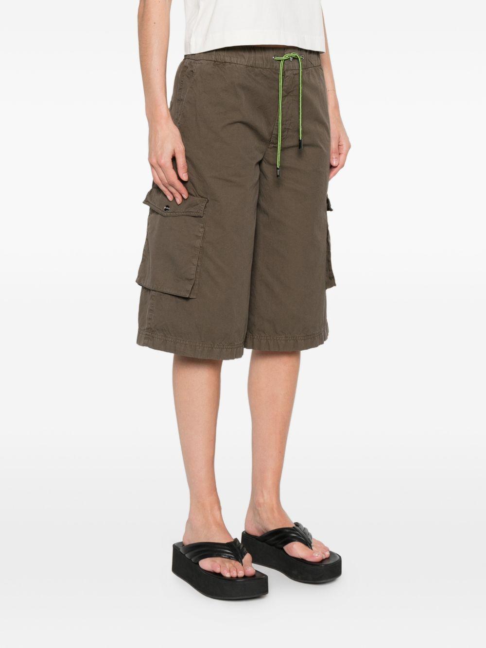 HERNO Bermuda in cotone verde con tasche