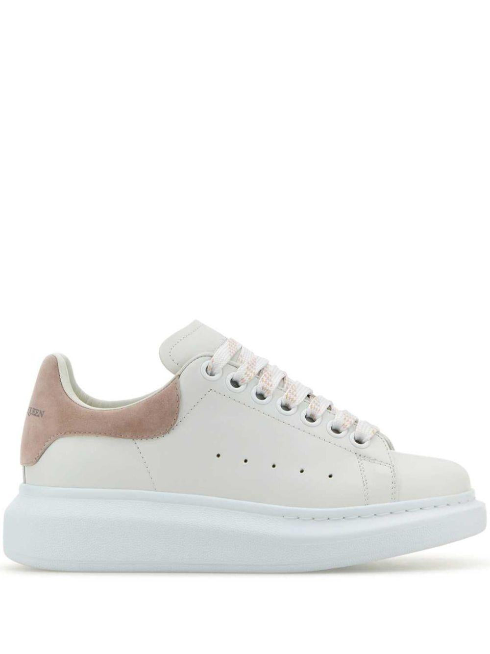 ALEXANDER McQUEEN Sneakers Oversize in pelle di vitello bianca e beige