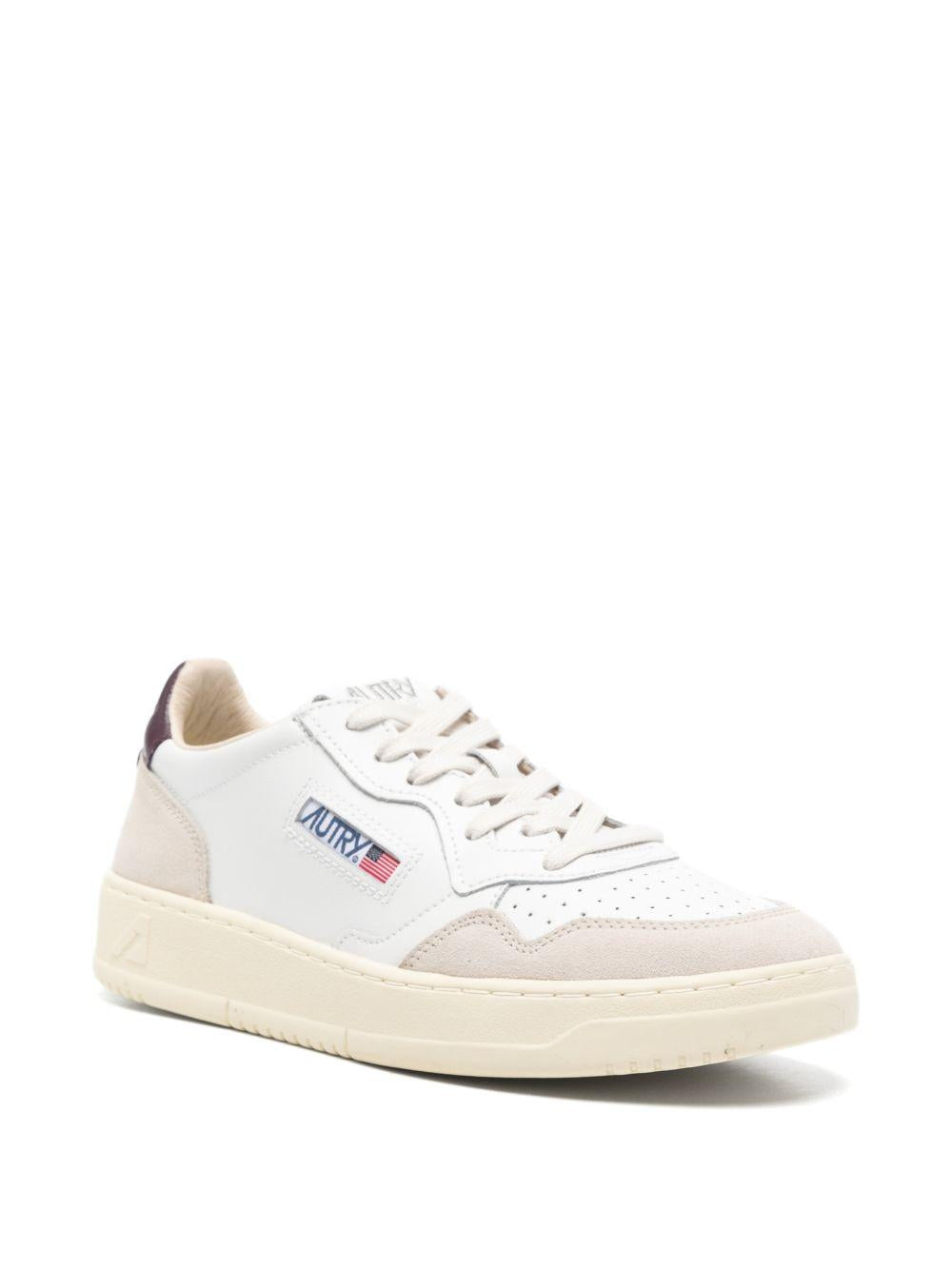 AUTRY Sneakers Medalist in pelle bianca con dettaglio marrone