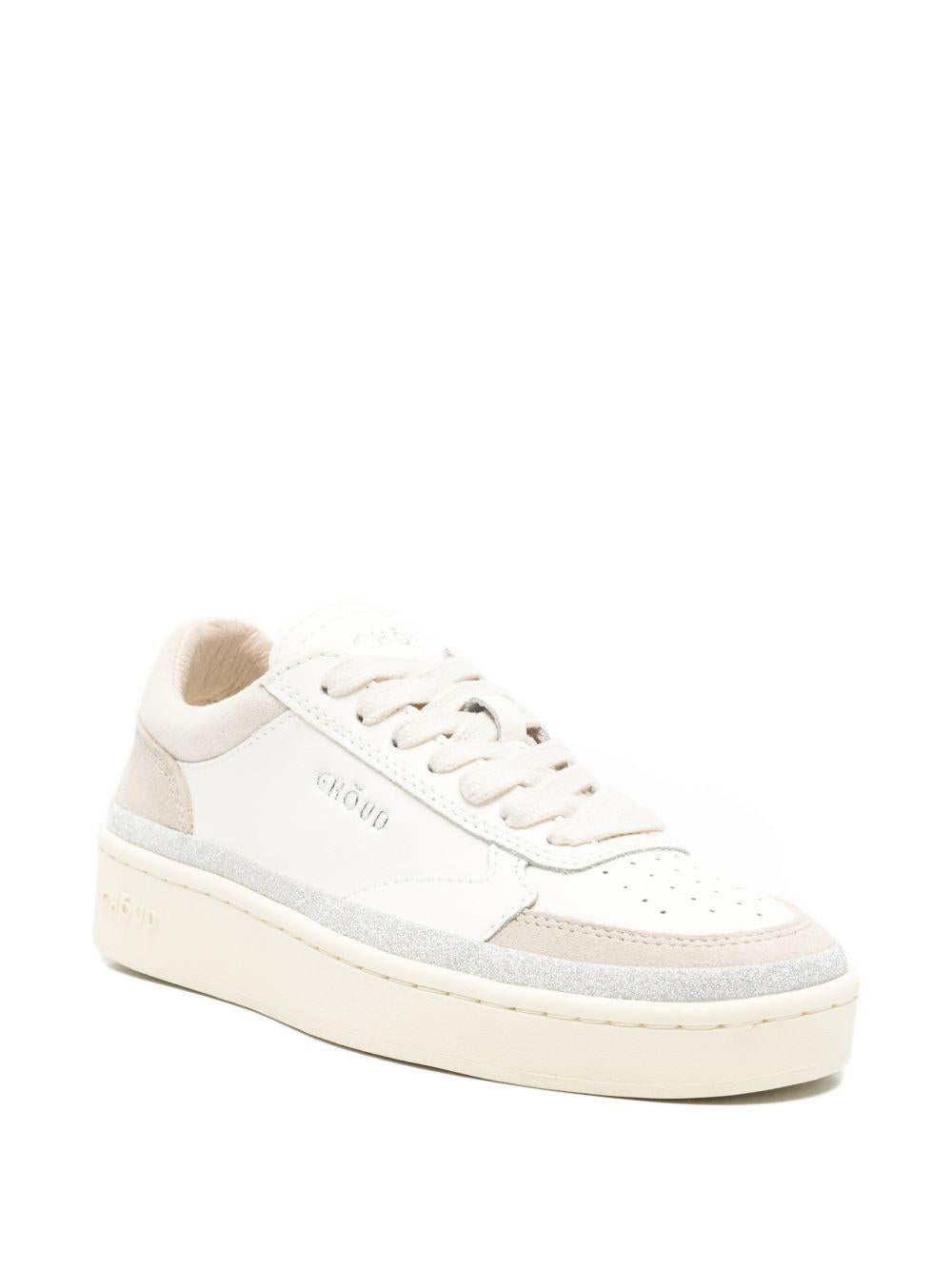 GHOUD Sneakers Pads in pelle bianca e grigia