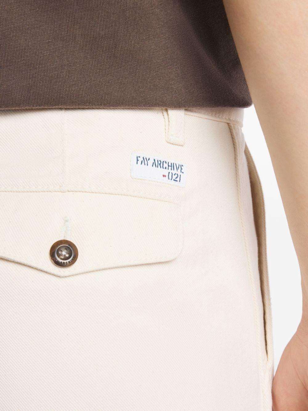 FAY Pantaloni in cotone ecrù con pinces
