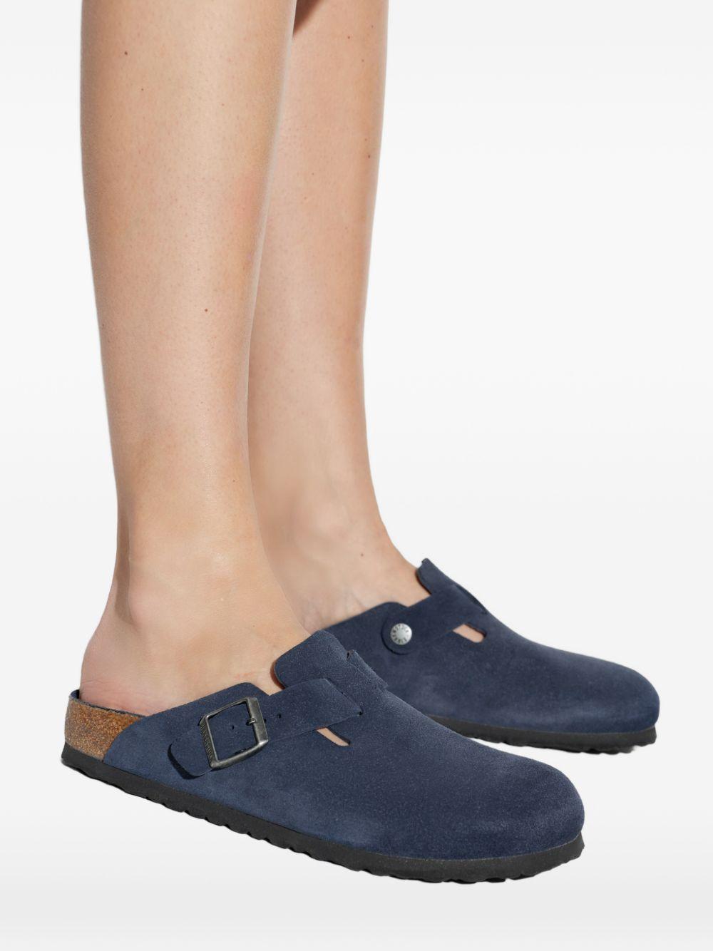 BIRKENSTOCK Zoccoli Boston in pelle scamosciata blu navy con cinturino regolabile