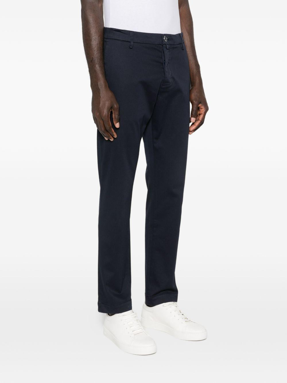 JACOB COHEN Pantaloni blu scuro in cotone con chiusura a bottoni
