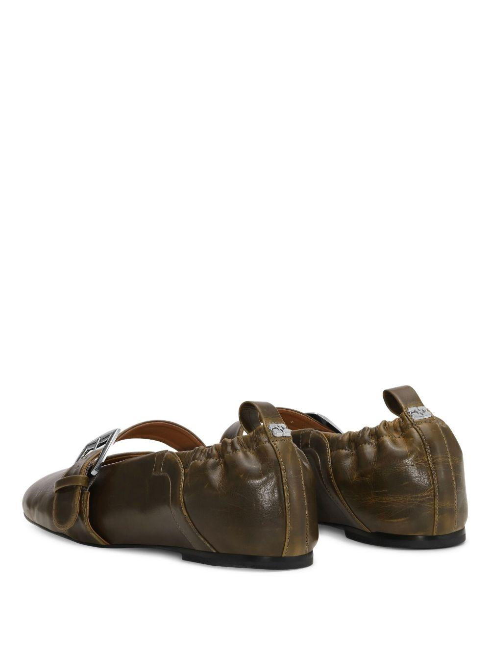 GANNI Ballerine color verde oliva scuro con cinturino con fibbia