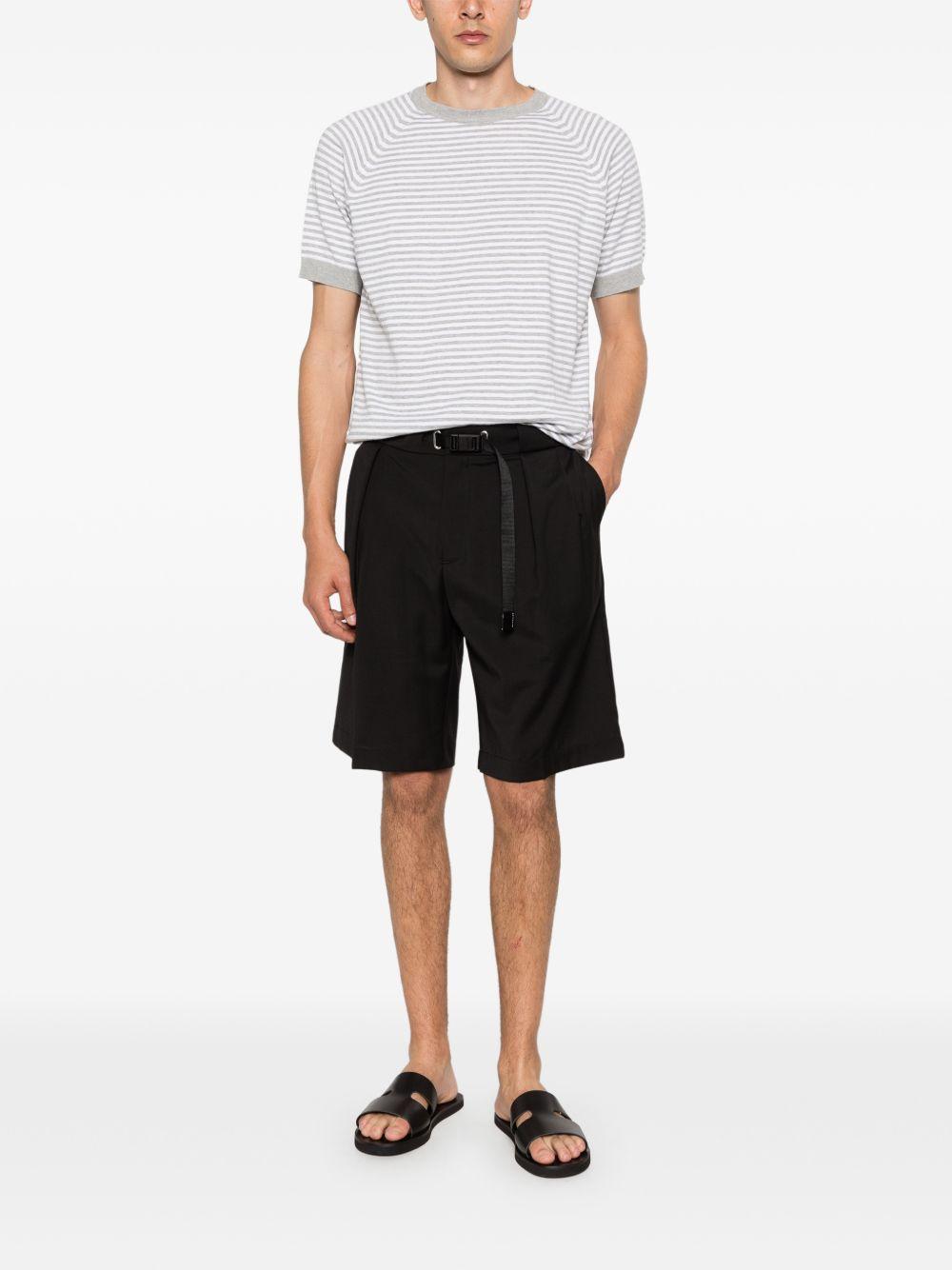 WHITE SAND Bermuda neri con cintura in vita