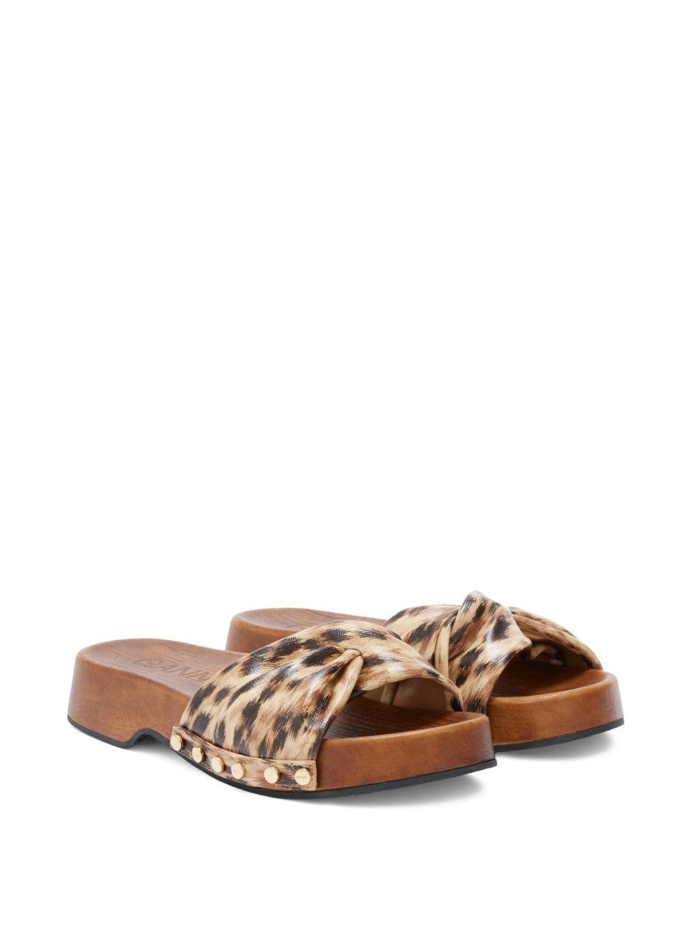 GANNI Zoccoli bassi con fascia animalier