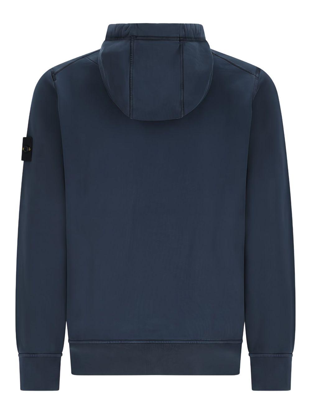 STONE ISLAND Felpa blu con cappuccio e tasca frontale