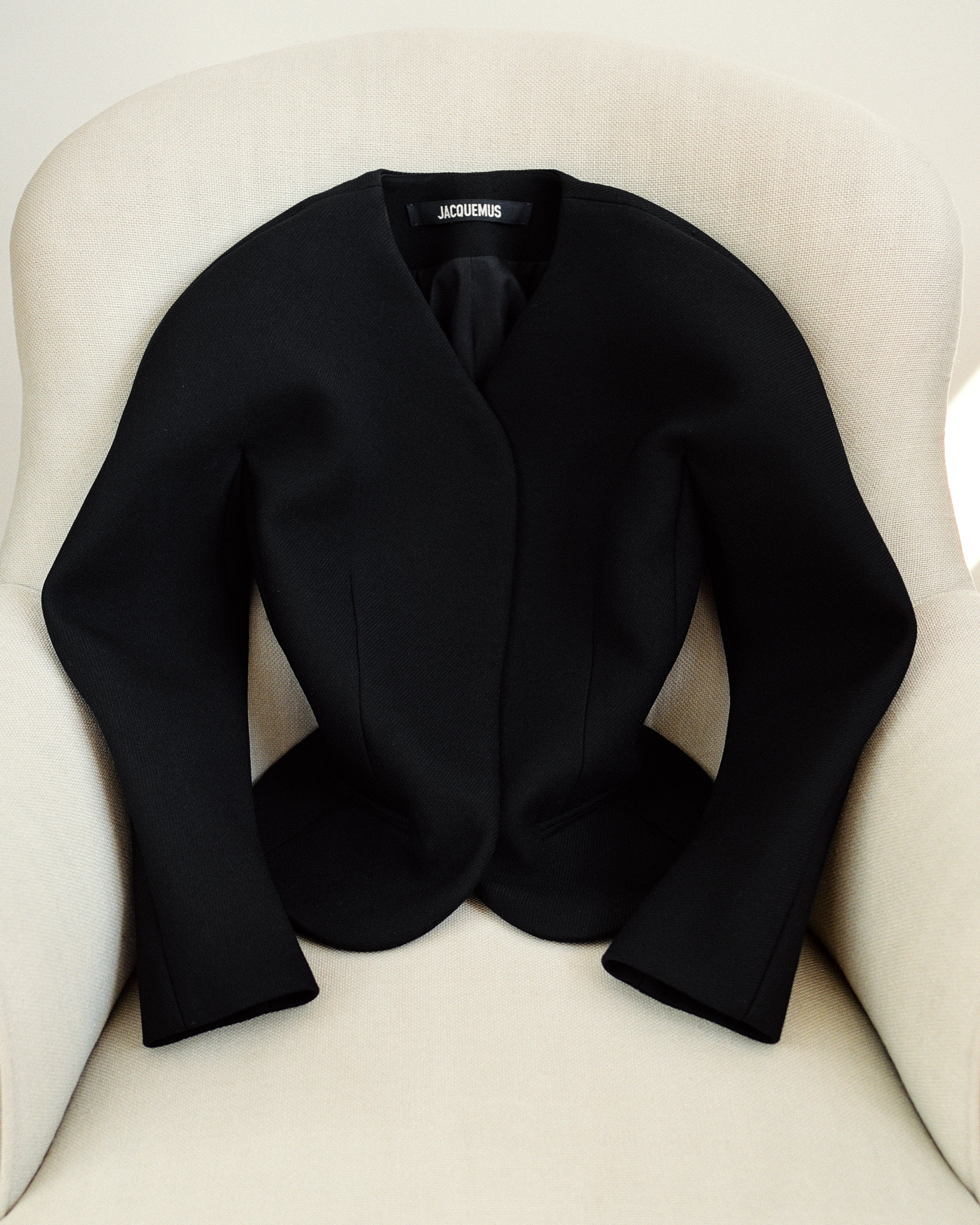 Giacche di lusso, denim e trench iconici Primavera Estate 2026