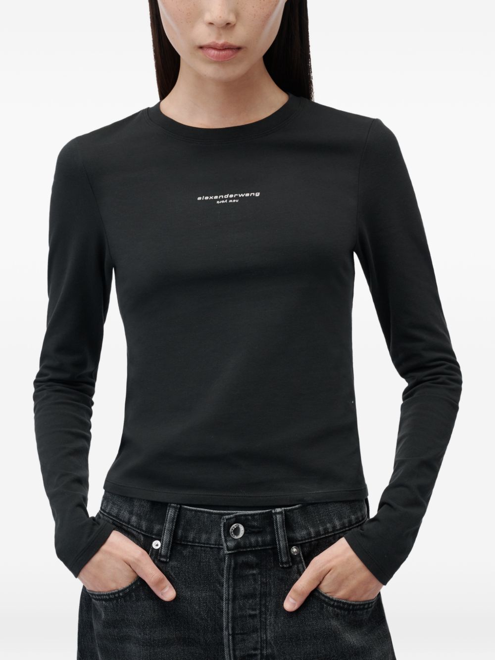 ALEXANDER WANG T-shirt nera a maniche lunghe con logo 