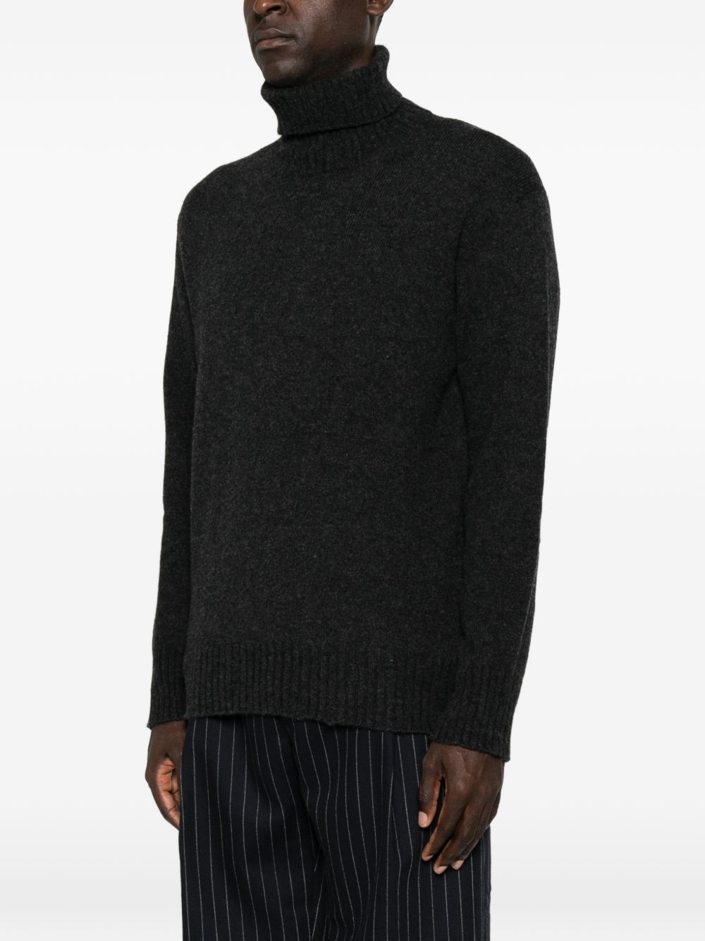 AMARANTO Maglia a collo alto in lana e cashmere antracite 