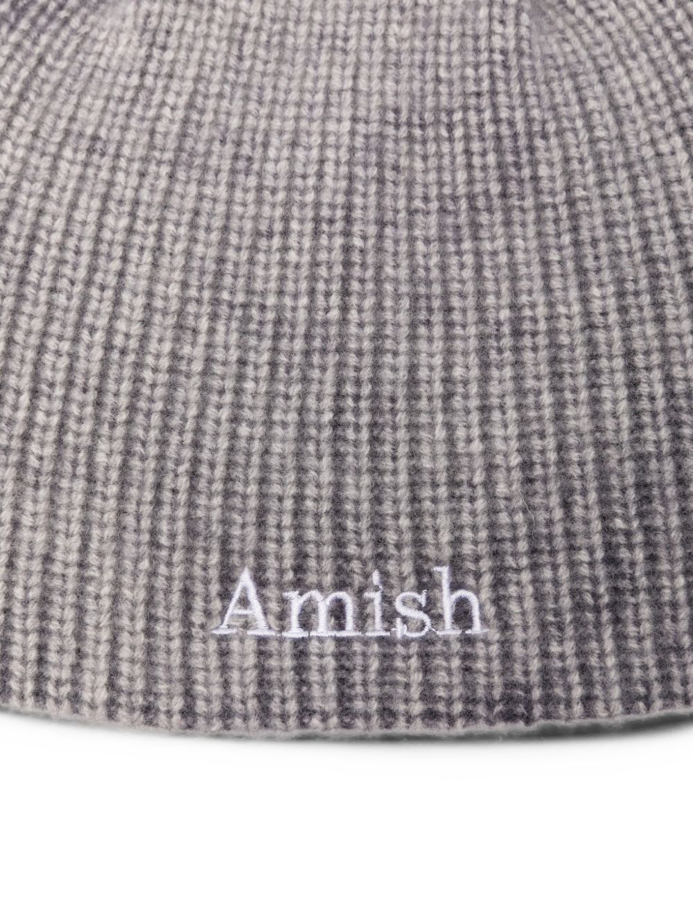 AMISH Berretto in lana grigia a coste con logo 