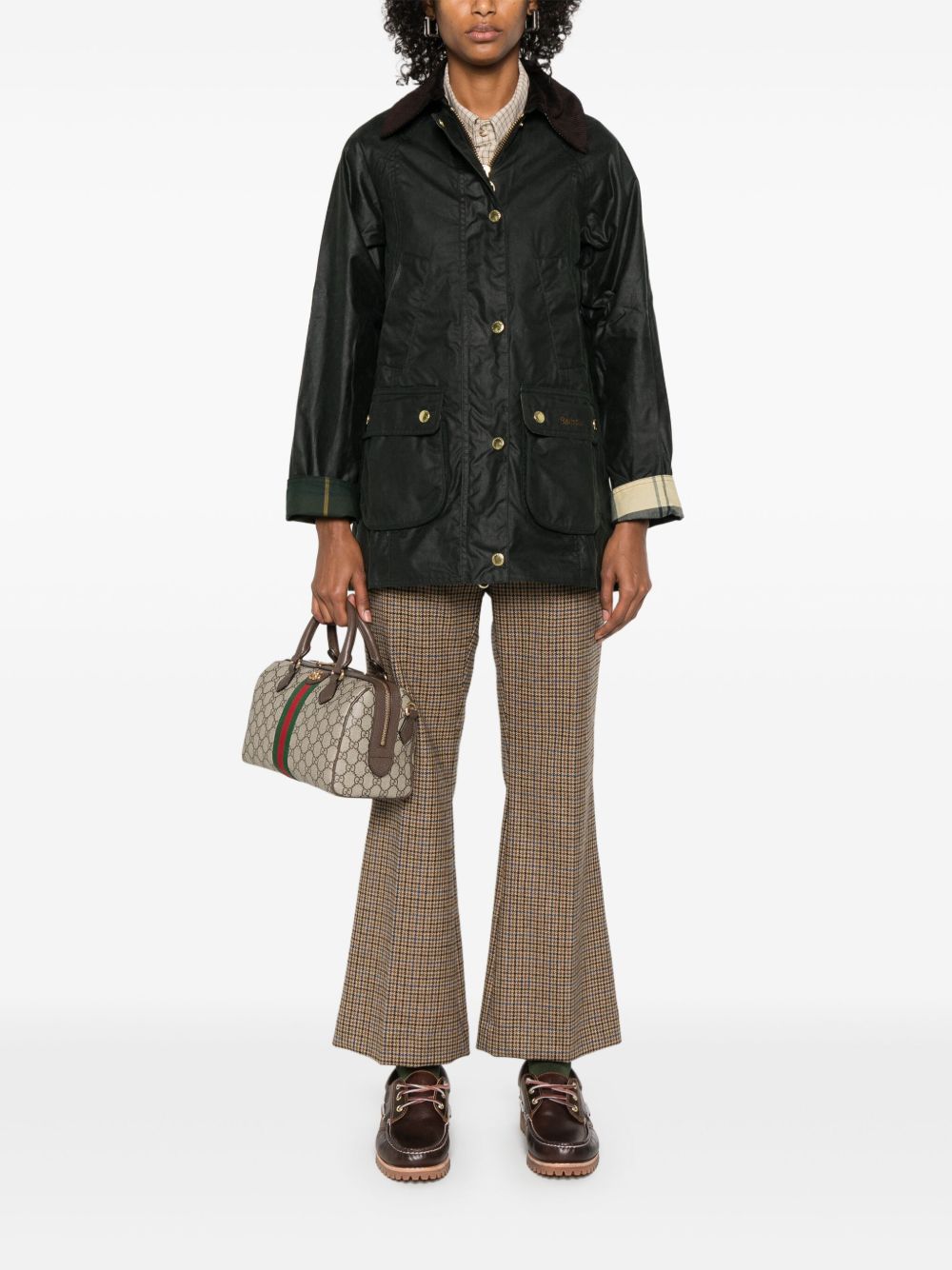 BARBOUR Giacca parka lunga verde scuro con colletto in velluto e tasche 