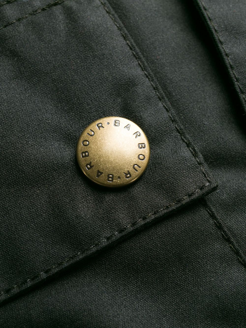 BARBOUR Giacca verde imbottita con colletto in velluto e tasche 
