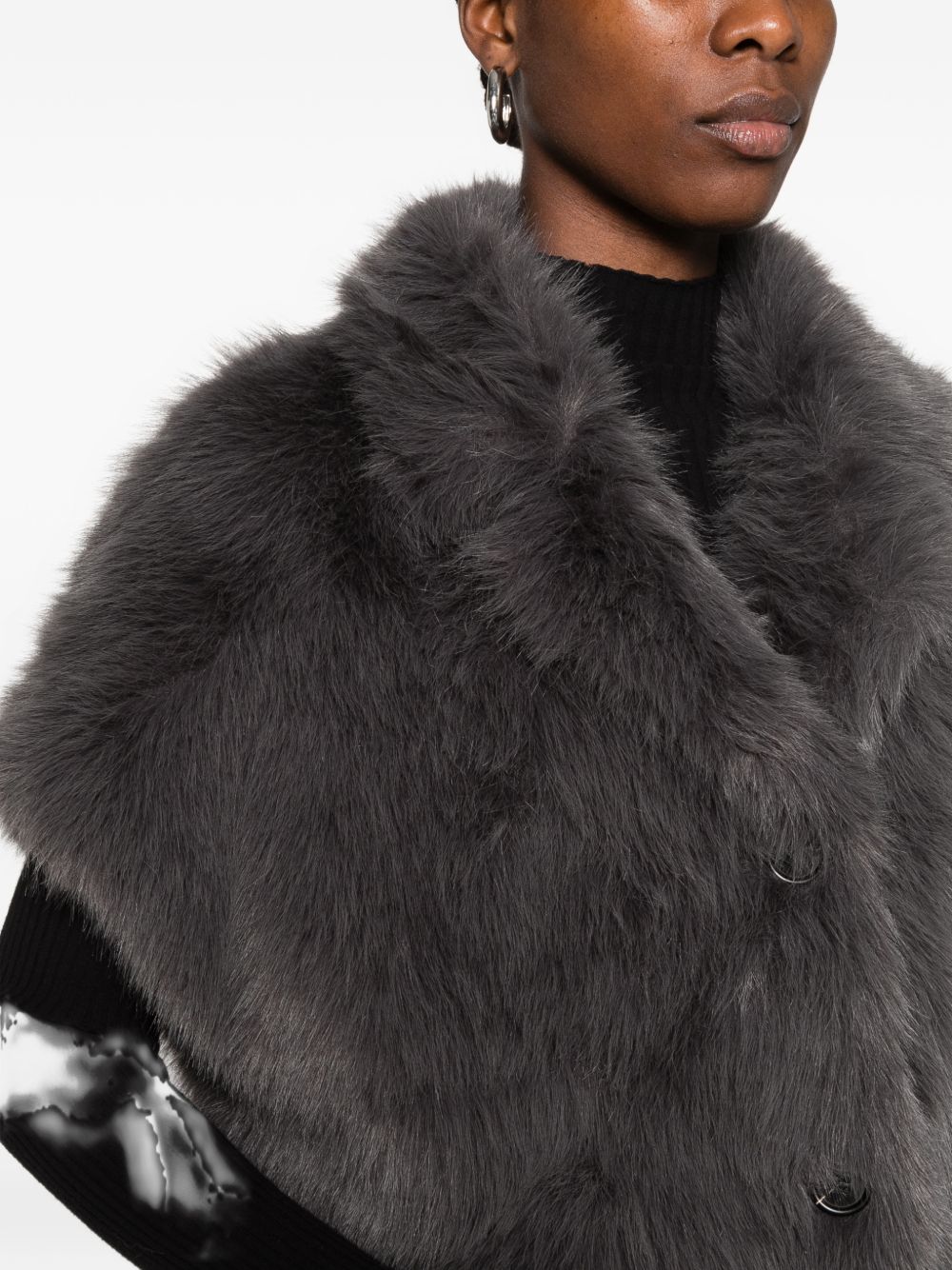 BETTA CORRADI Gilet grigio in ecopelliccia 