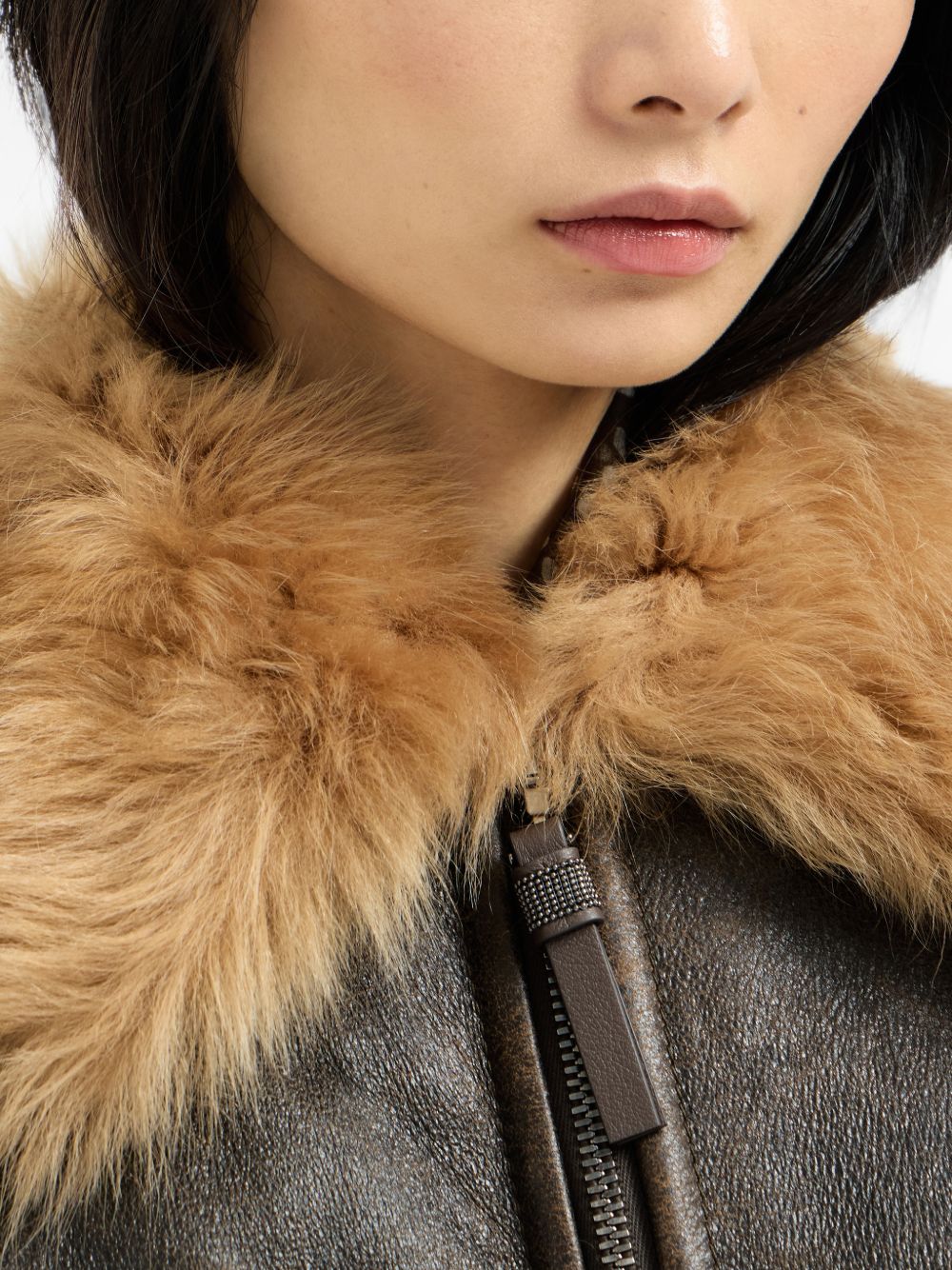 BRUNELLO CUCINELLI Giacca in pelle con colletto in fur e tasche 