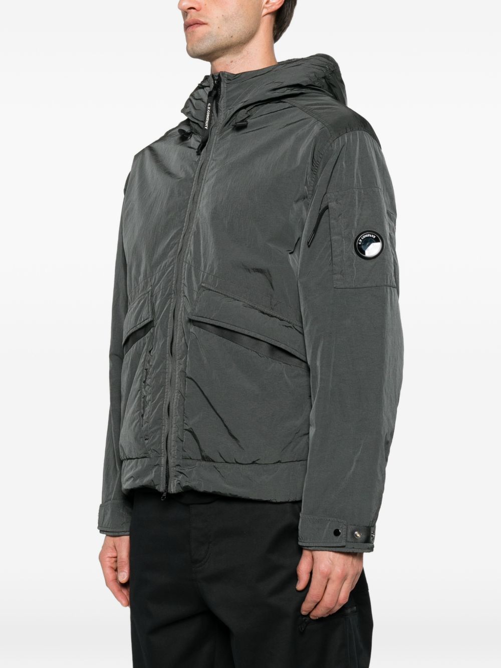 CP COMPANY Giubbino in Nylon Heavy Chrome-R Grigio Scuro con Cappuccio 