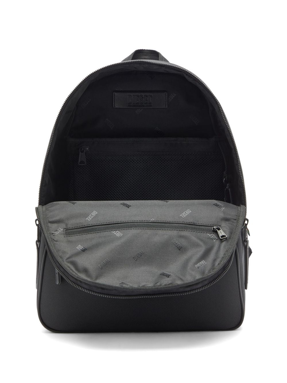 DIESEL Zaino nero con tasca frontale e placca logo satinata 