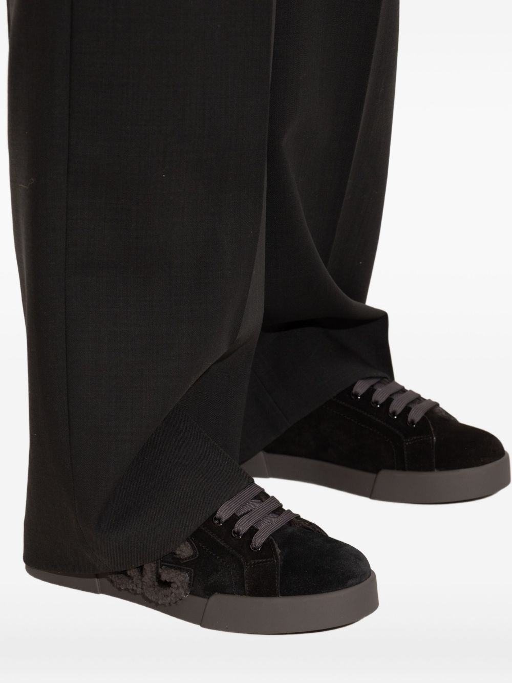DOLCE e GABBANA Sneakers Portofino in suede nero con logo DG 