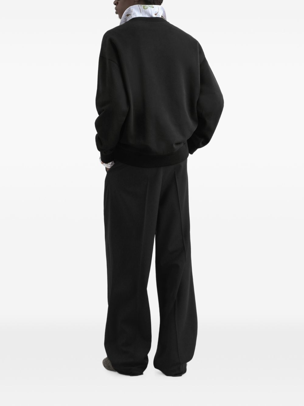 DOLCE e GABBANA Felpa girocollo in cotone nero con logo ricamato 
