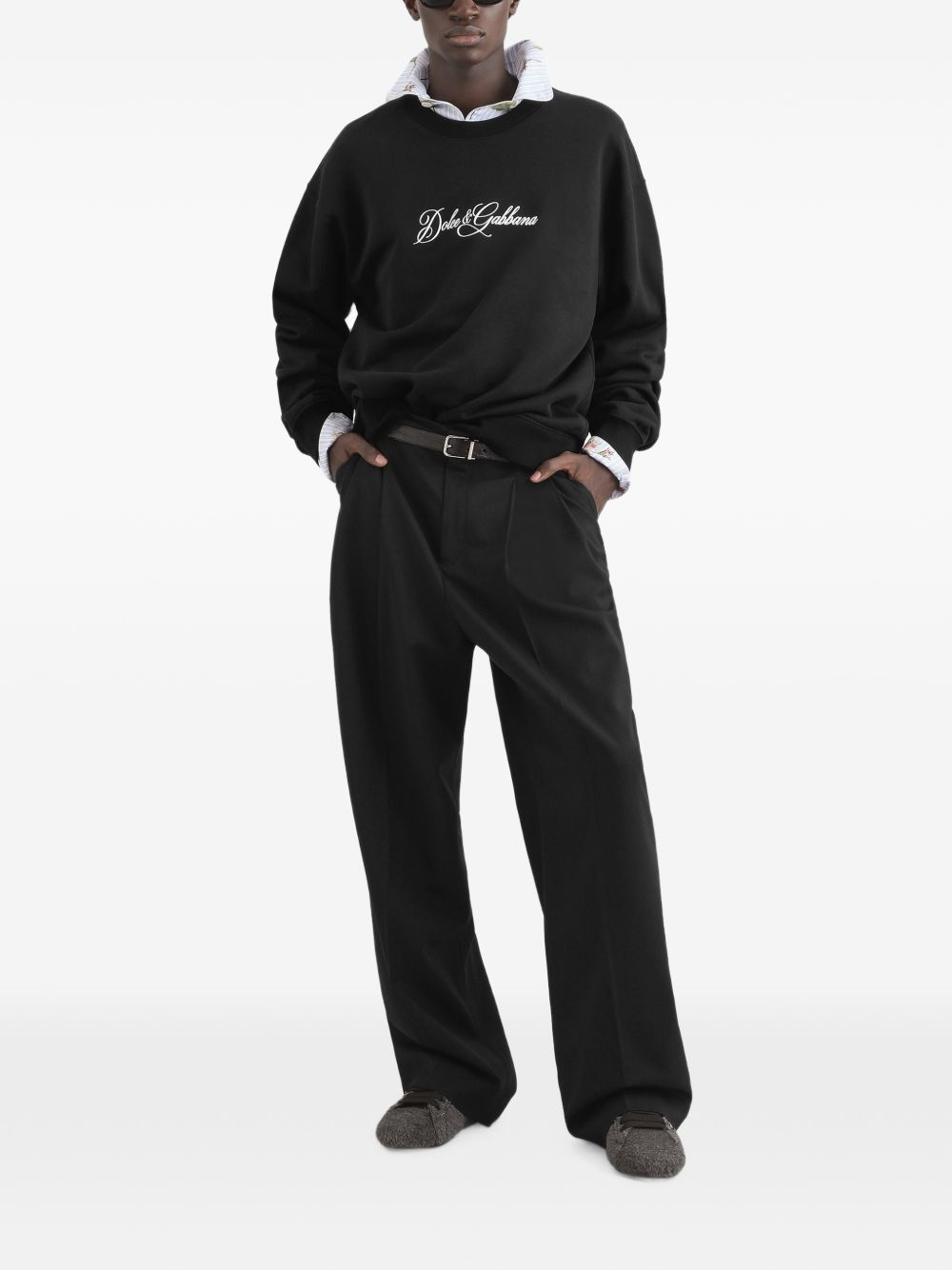 DOLCE e GABBANA Felpa girocollo in cotone nero con logo ricamato 